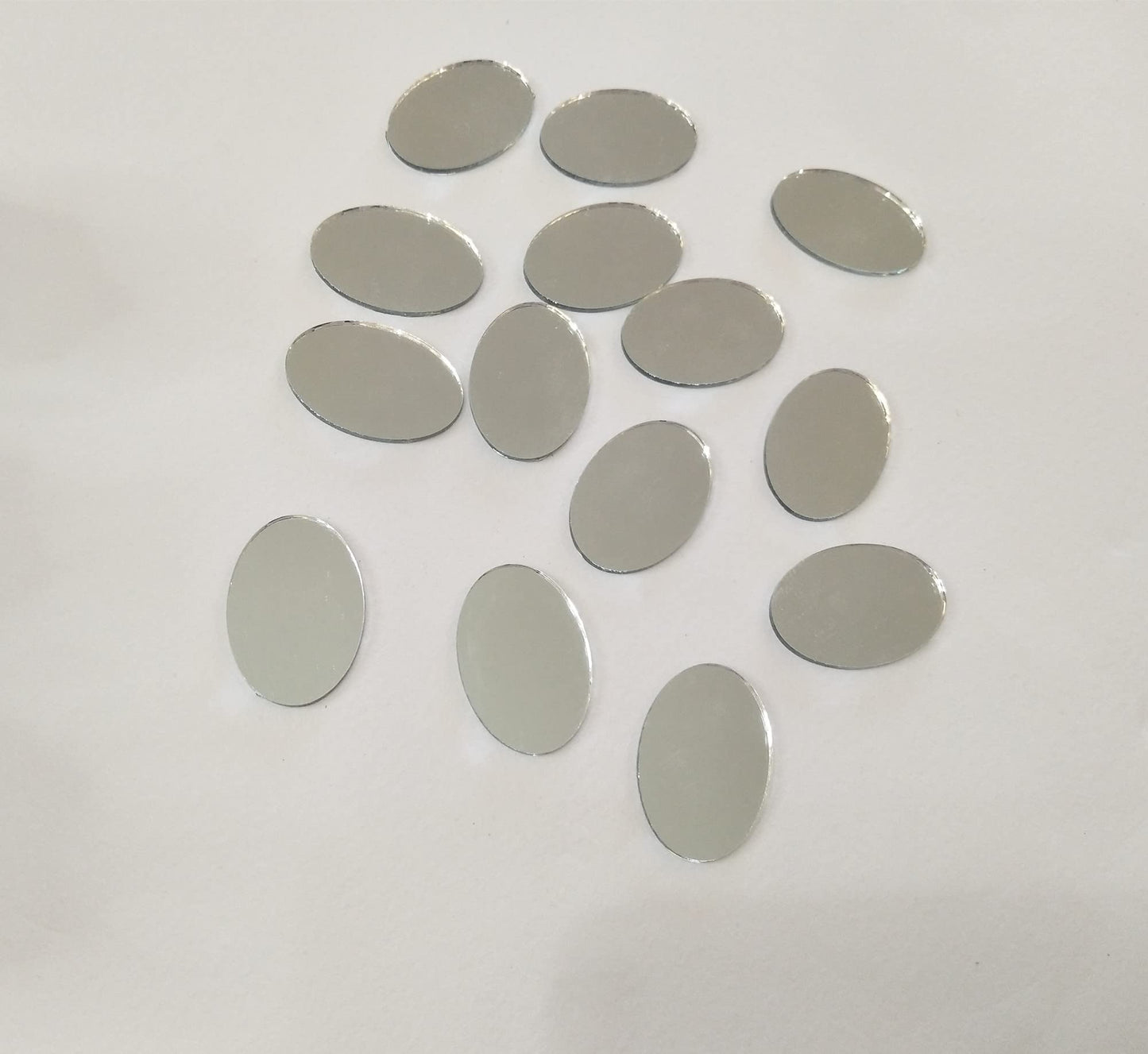 100pcs of Oval Mosaic Tiles,Mosaic Glass Mirror Pieces for DIY Crafts Vases Flowerpots Home Decoration Arts (Silver Mirror)