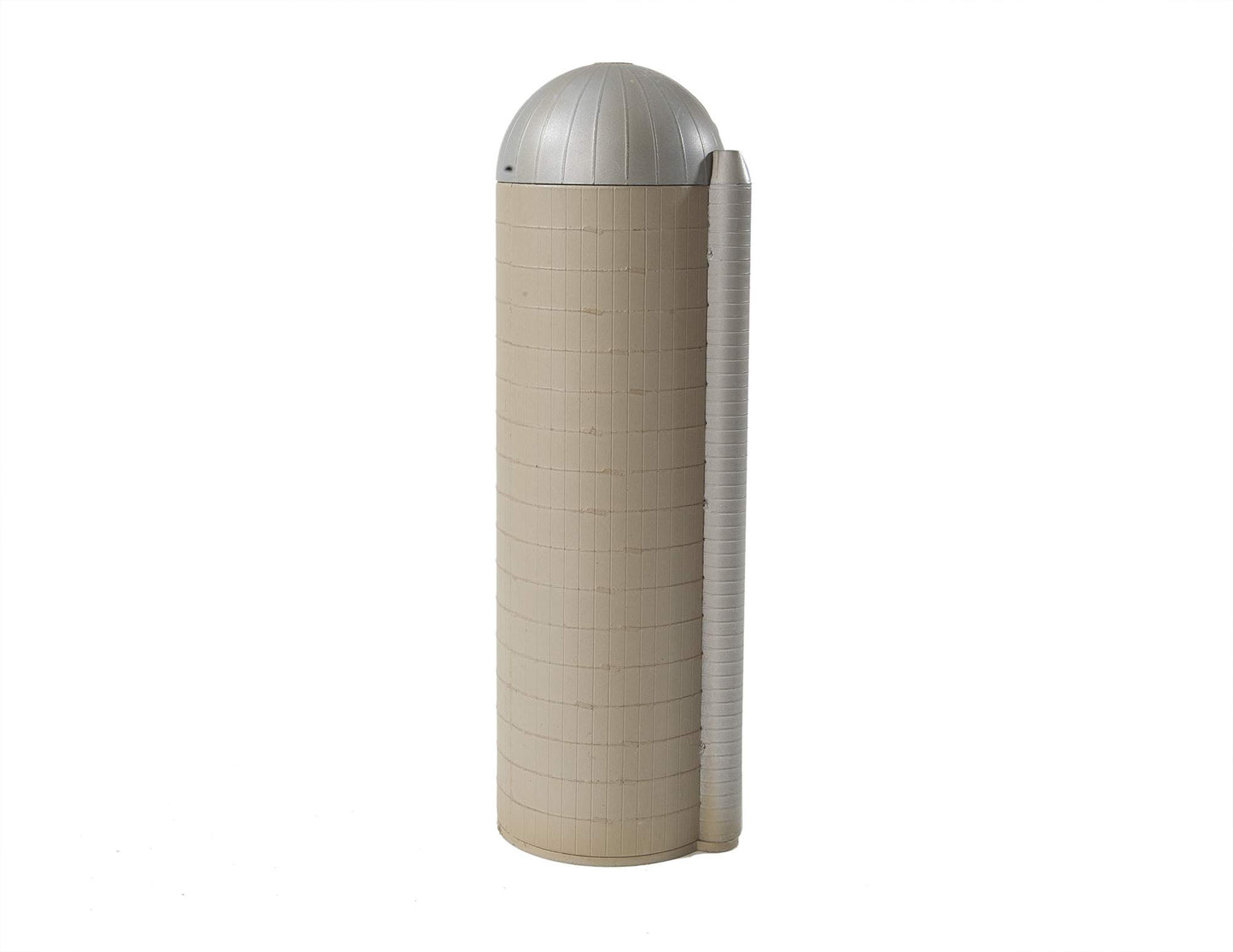 Walthers Cornerstone Concrete-Style Silo 933-3332 HO Scale Model Railroad - Structure Kit