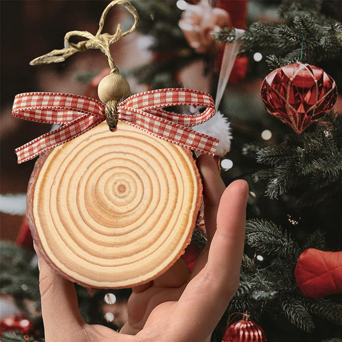 kukmakri 90 PCS Natural Wood Slices with Hole for Crafts, Diameter 3.54-3.94 Inch, Perfect Wood Slices Wooden Circles and Discs for Centerpieces, Decorations, and More(Include 2 Rope)