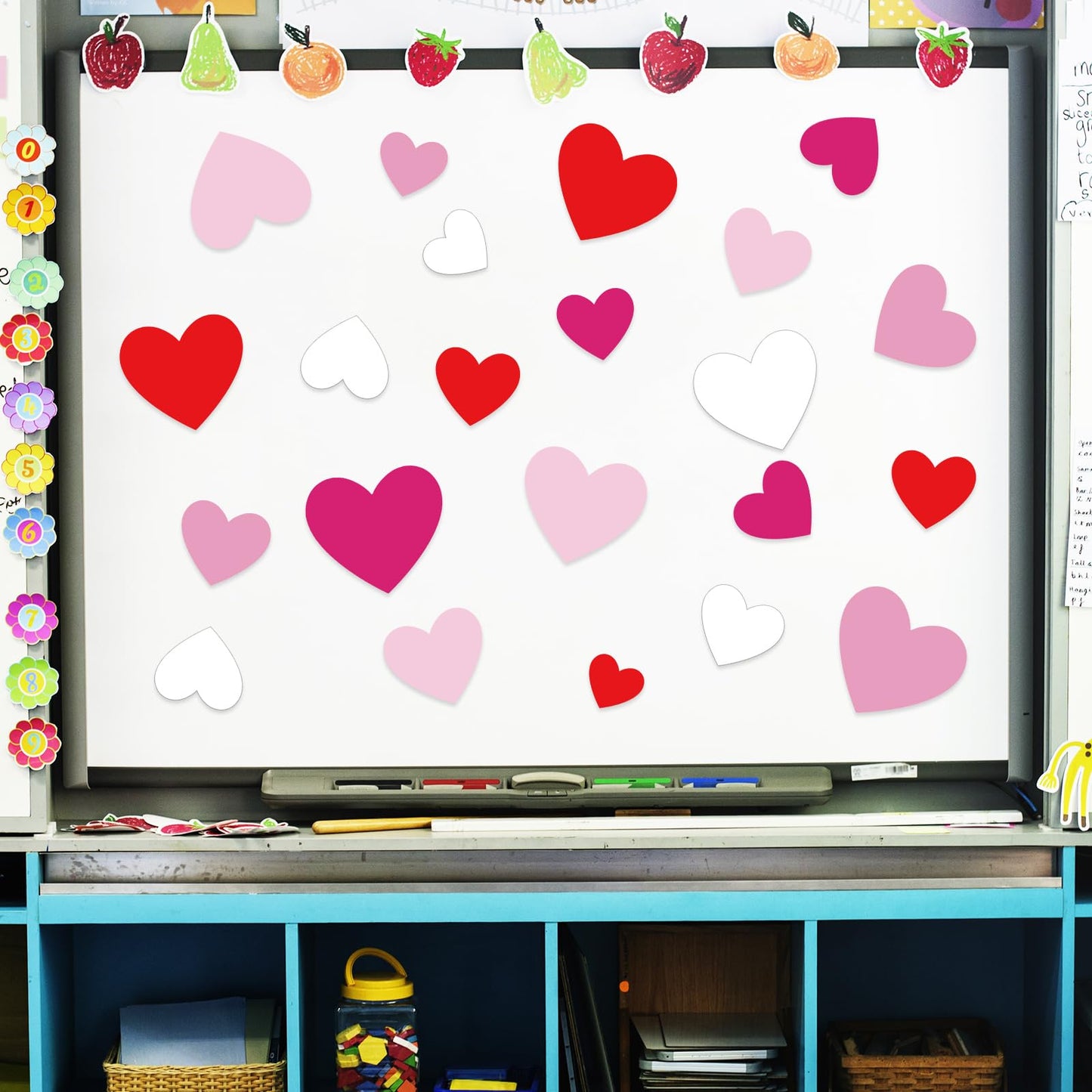 FYSUIMU 315Pcs Valentine's Day Paper Cutouts Paper Hearts Gradient Pink Red Heart Cut-Outs 2-Sided Card Stock Punch Out Hearts Die Cuts for Valentine Party Supplies Bulletin Boards Kids DIY Crafts