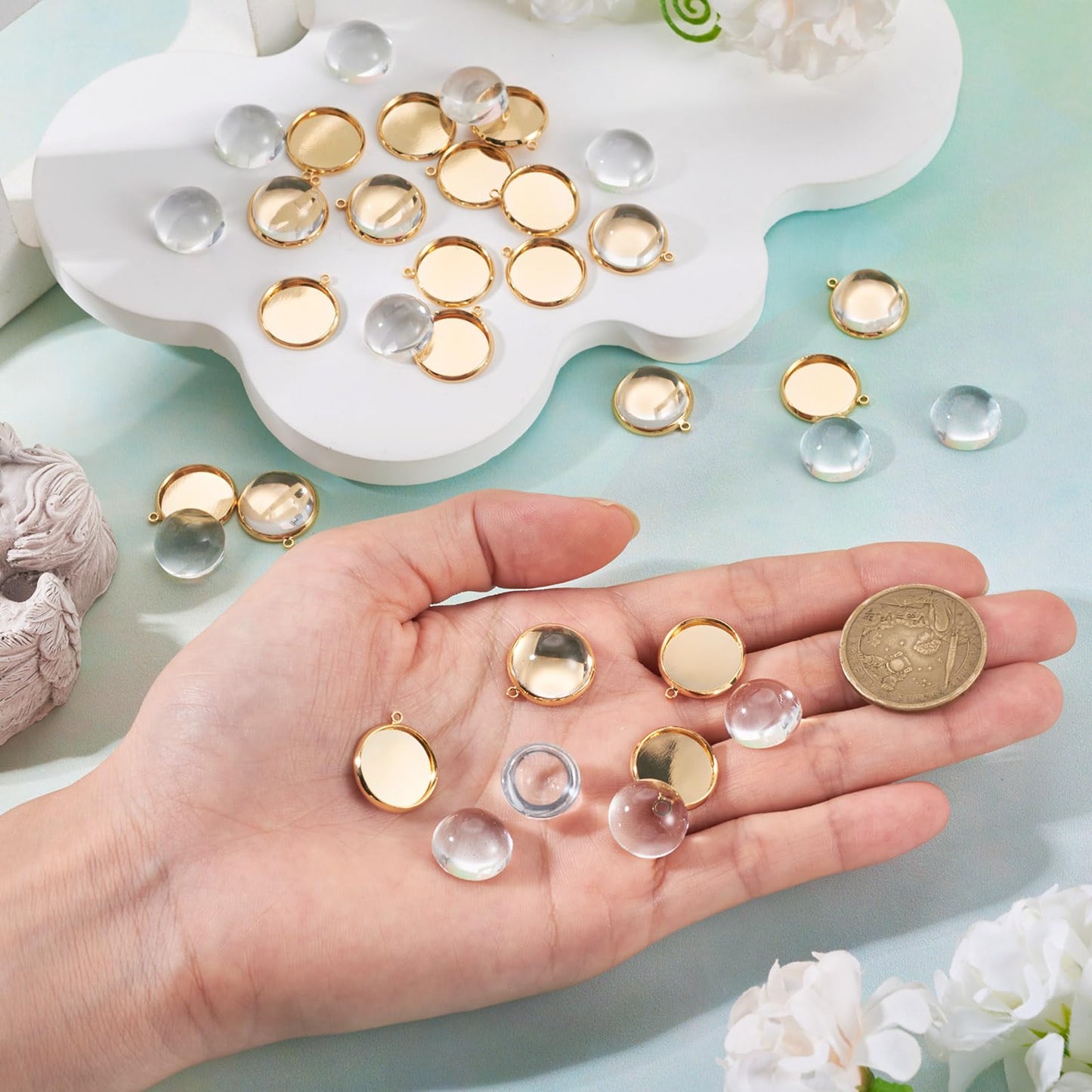 Beadthoven 40Pcs DIY Pendant Trays Kit, 14mm Round Bezel Pendant Trays Blanks Real 18K Gold Plated Brass Cabochon Settings with Clear Glass Cabochons for DIY Crafting Photo Jewelry Making