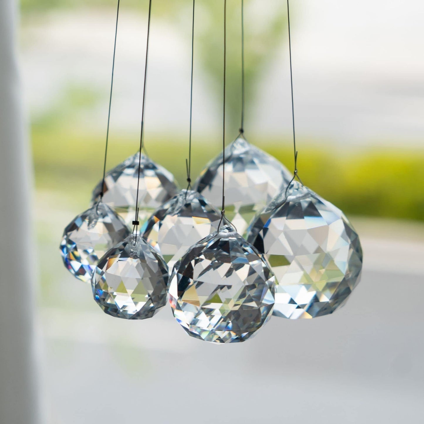 HDCRYSTALGIFTS 15pcs 30mm Clear Crystal Ball Prism Suncatcher for Window Hanging Rainbow Maker Sun Catchers Indoor Windows Chandelier Crystals Prisms Home Garden Wedding Party Decor Gift