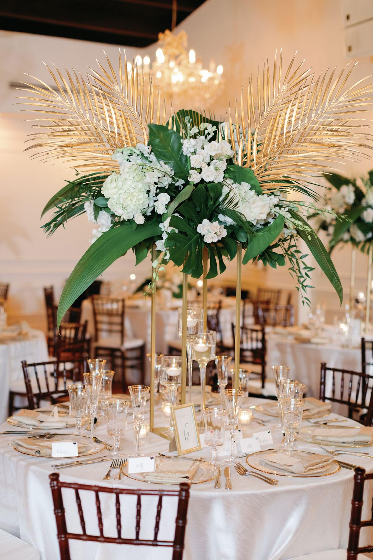 19” Large Gold Palm Leaves Palm Fronds Tropical Leaves Areca Palm Branches Artificial Palm Leaves with Stem Golden Palm Tree Leaves Faux Palm Leaves for Floral Arrangement Fake Gold Leaves 6Pcs