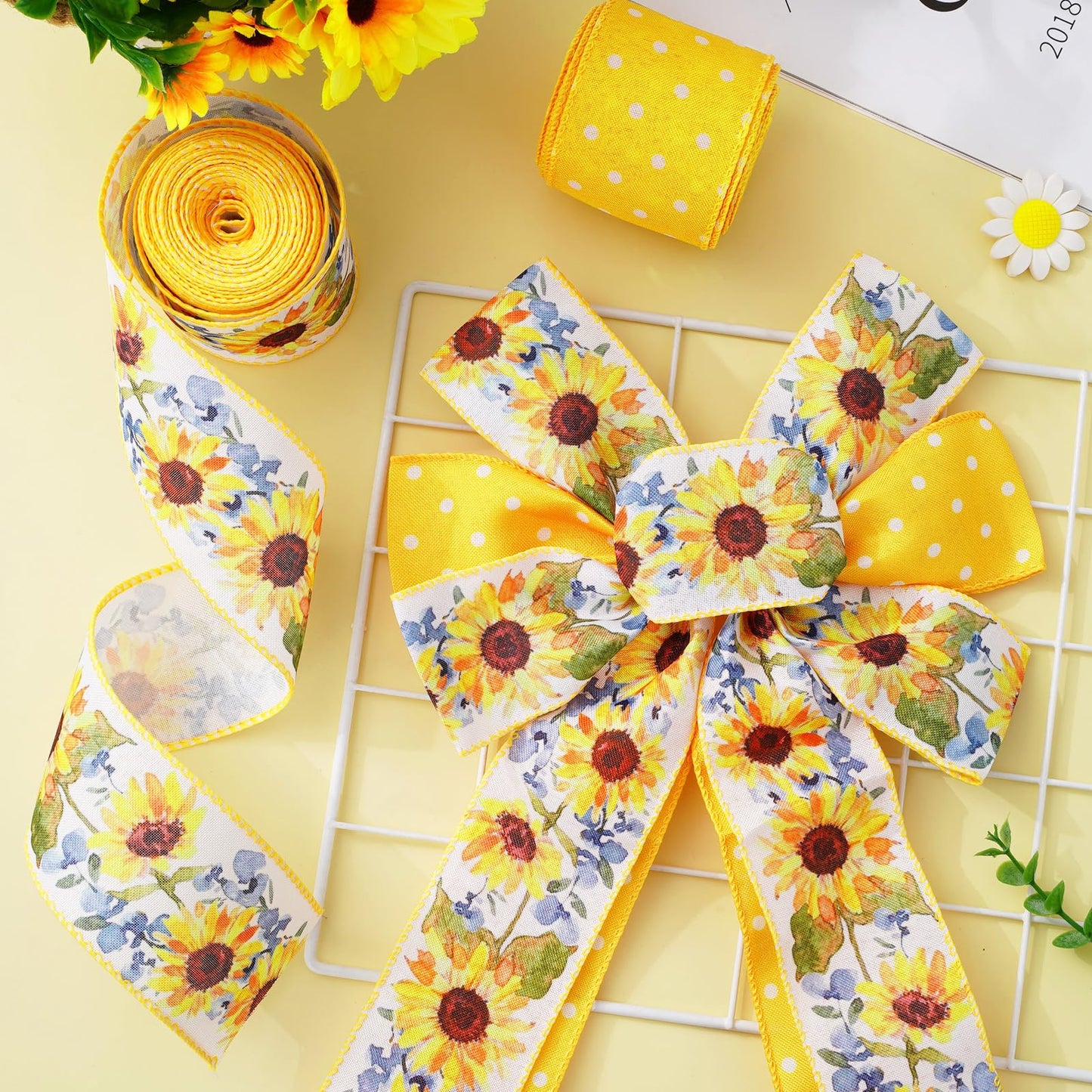 Sunflower Dot Wired Edge Ribbons Spring Summer Floral Gift Wrap Ribbon Yellow White Flower Craft Ribbon for DIY Crafts Wreath Bow Making Wrapping Party Decor Supplies, 2 Rolls, 20 Yard