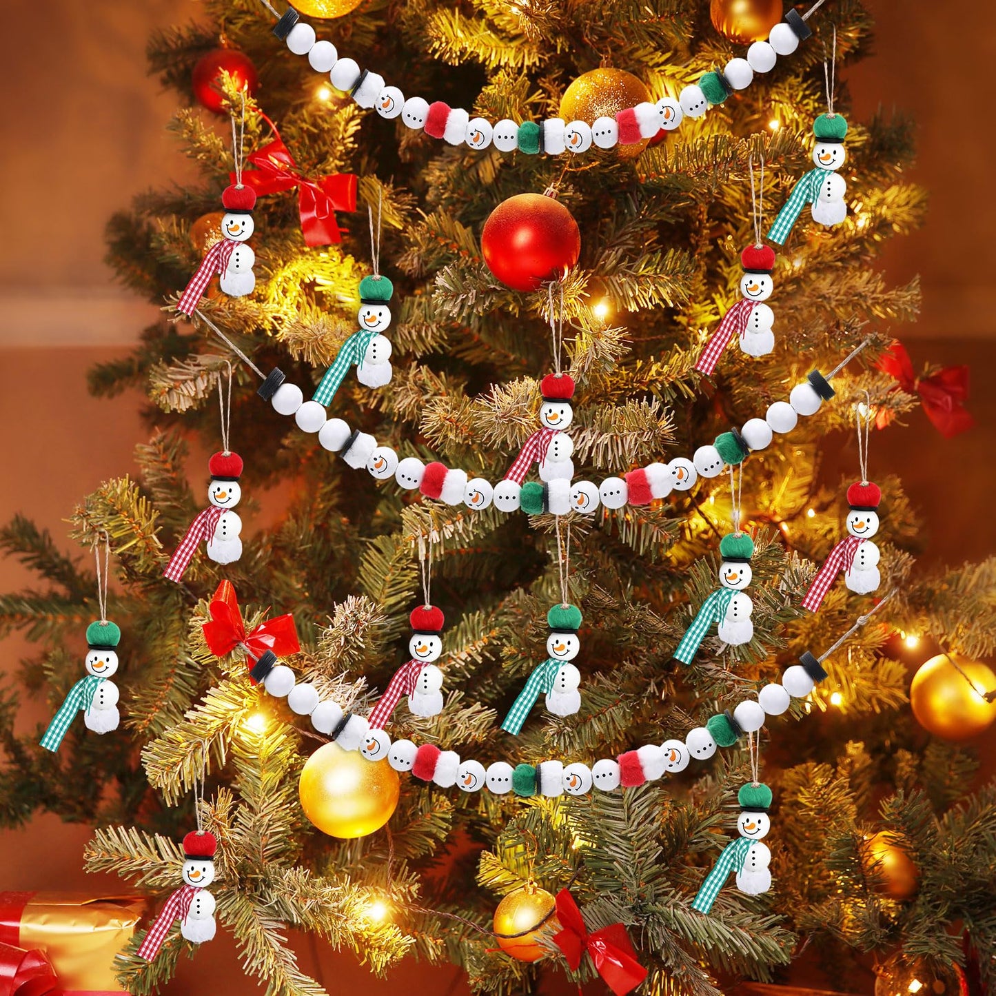 Amyhill 120 Pcs DIY Christmas Snowman Wooden Beads for Craft, Fuzzy Faux Fur Poms, Winter Wood Beads Buffalo Plaid Colorful Print with Twine, for Party Xmas Santa Tree Jewelry Home(Red Green)