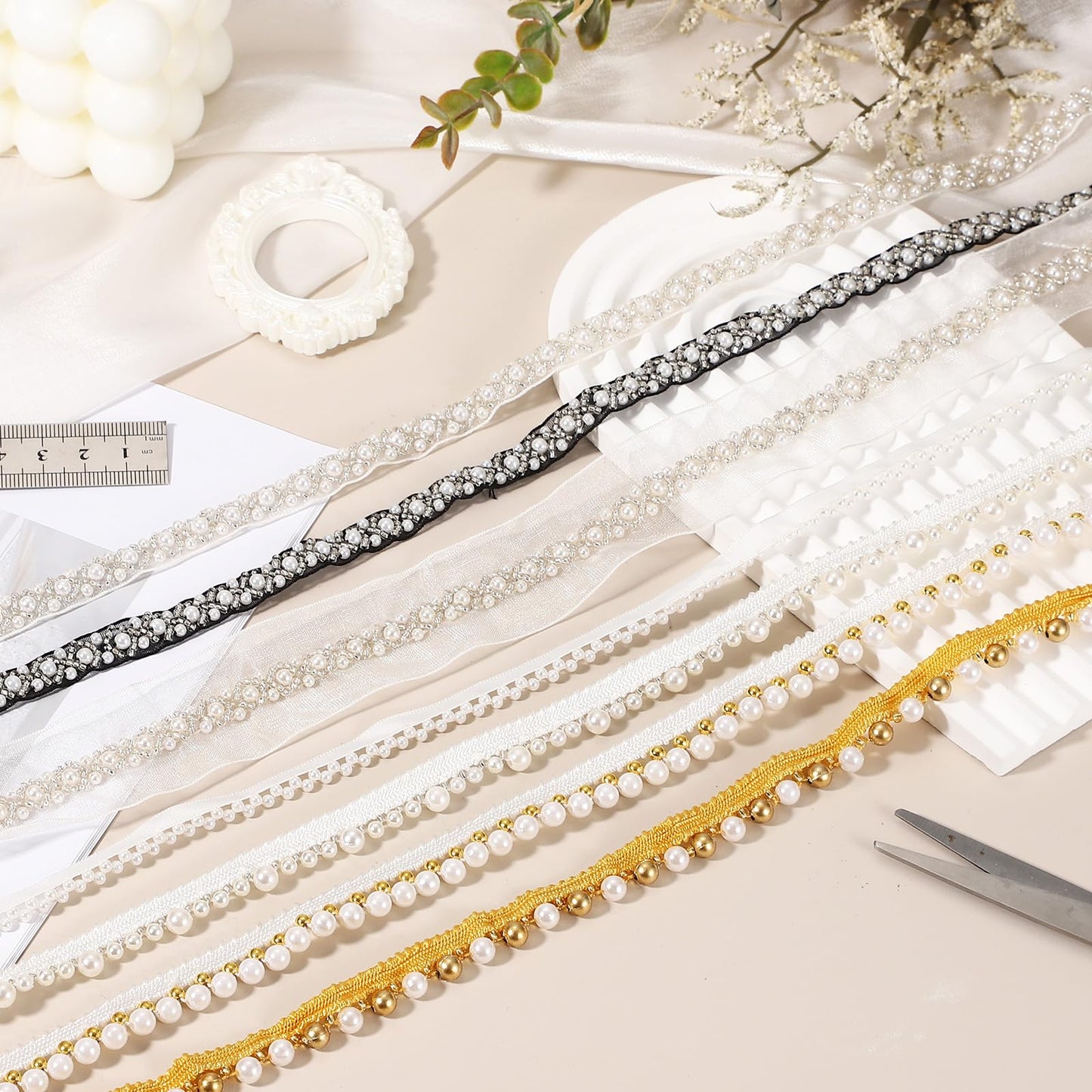 uxcell 5 Yards Faux Pearl Lace Ribbon, 6mm Pearl Fringe Applique Beaded Trim Bridal Embellishments for Sewing Wedding Party Dress Fabric DIY Craft Decoration, White