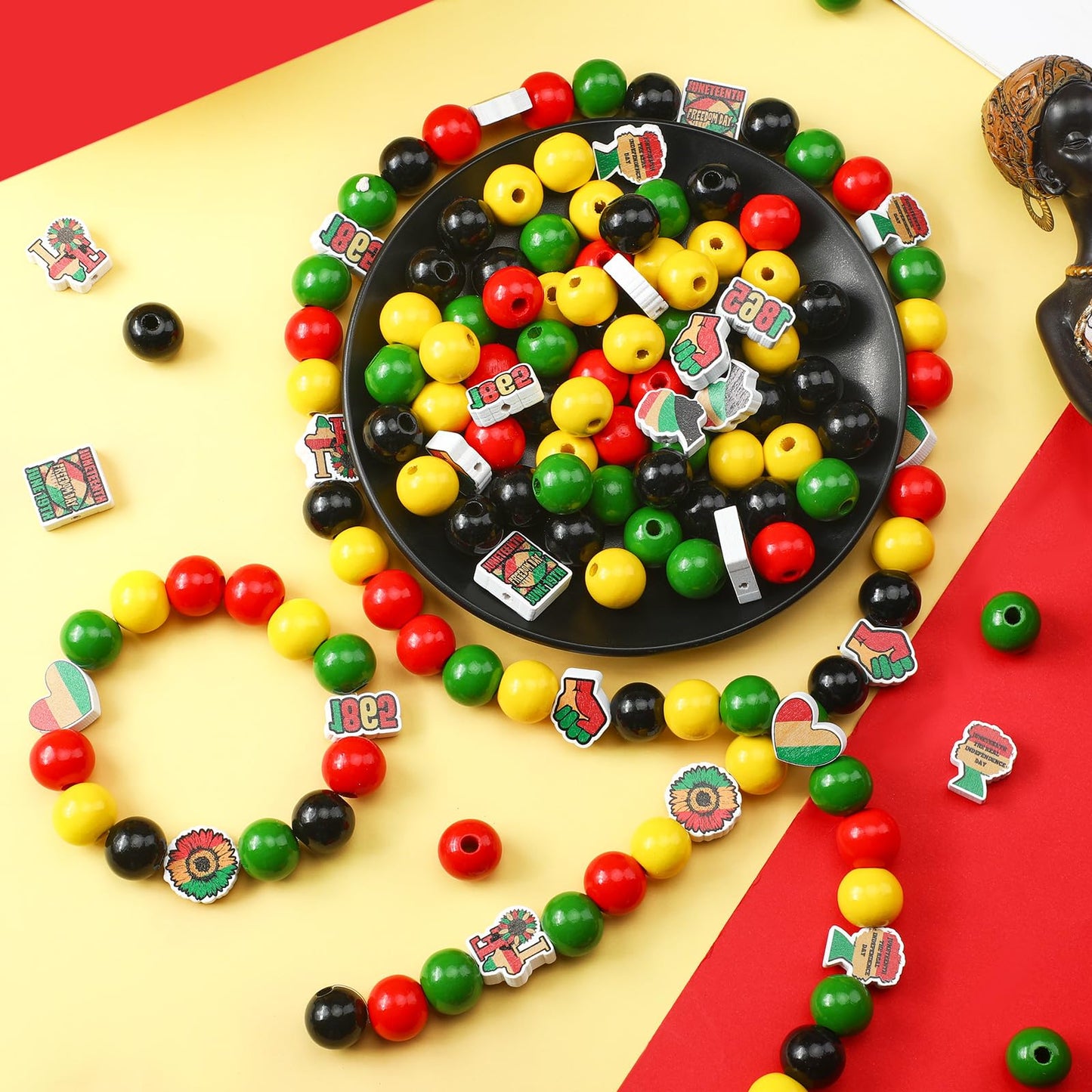 Waydress 200 Pcs Juneteenth Wooden Beads African Red Green Yellow Wood Beads Bulk 1865 Freedom Day Ball Ornaments with Hemp Rope for American Juneteenth Black History Month Home Party Decor DIY Crafts