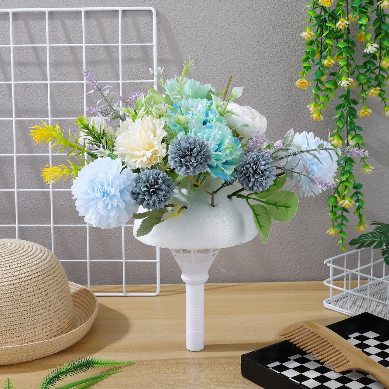 TEHAUX 2pcs Bridal Bouquet Holders, 6-Inch Dry Foam Floral Handle for Artificial, Silk & Sola Wood Flowers, DIY Wedding Keepsake Bouquet & Fake Floral Arrangement Supplies