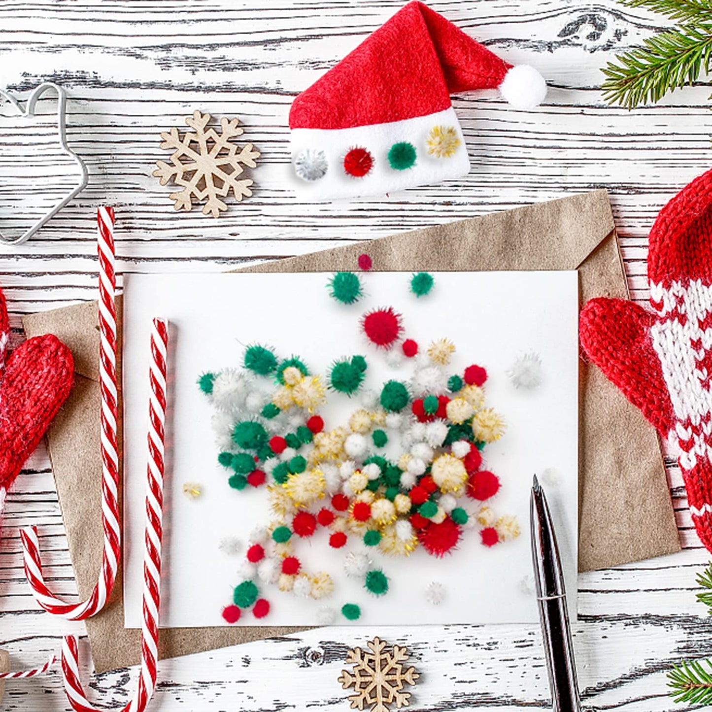 Lusy DM 1200 Pieces Christmas Pom Pom Glitter Pom Pom Balls Christmas Tinsel pom pom for Craft Making and Hobby Supplies (4 Sizes, Gold, White, Red, Green)