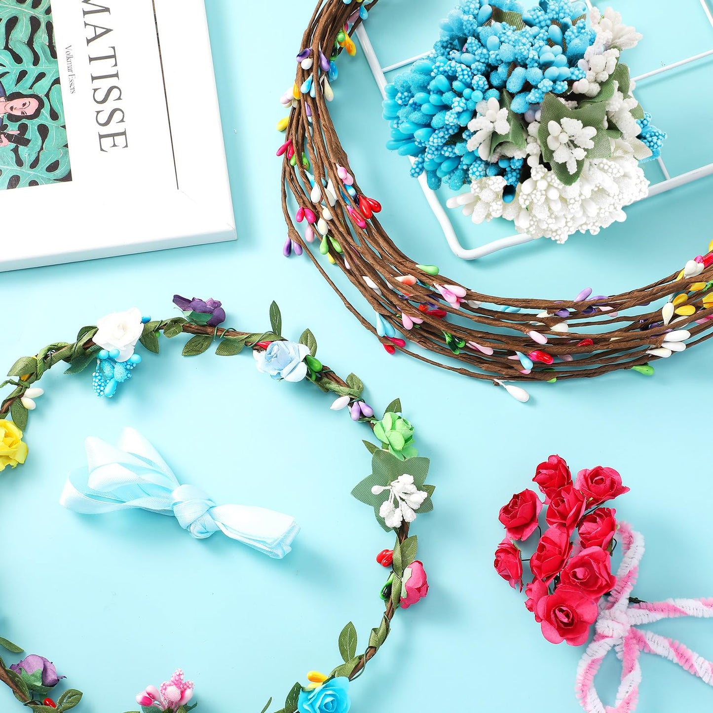 Syhood 20 Sets Flower Crowns Making Kit, Make Your Own Flower Crown Wreath Headbands and Bracelets Craft Kit Hair Accessories Handmade DIY Floral Garland Presents for Adults Women