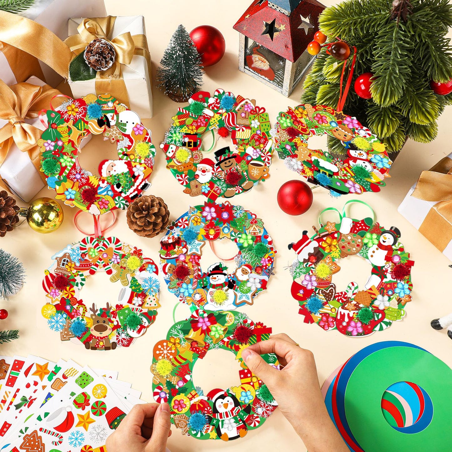 Hollowfly 48 Sets Christmas Wreath Craft Kits for DIY Santa Claus Wreath Hanging Ornaments Make Your Own Paper Xmas Craft with Stickers for Christmas Party Favors School Classroom Activities