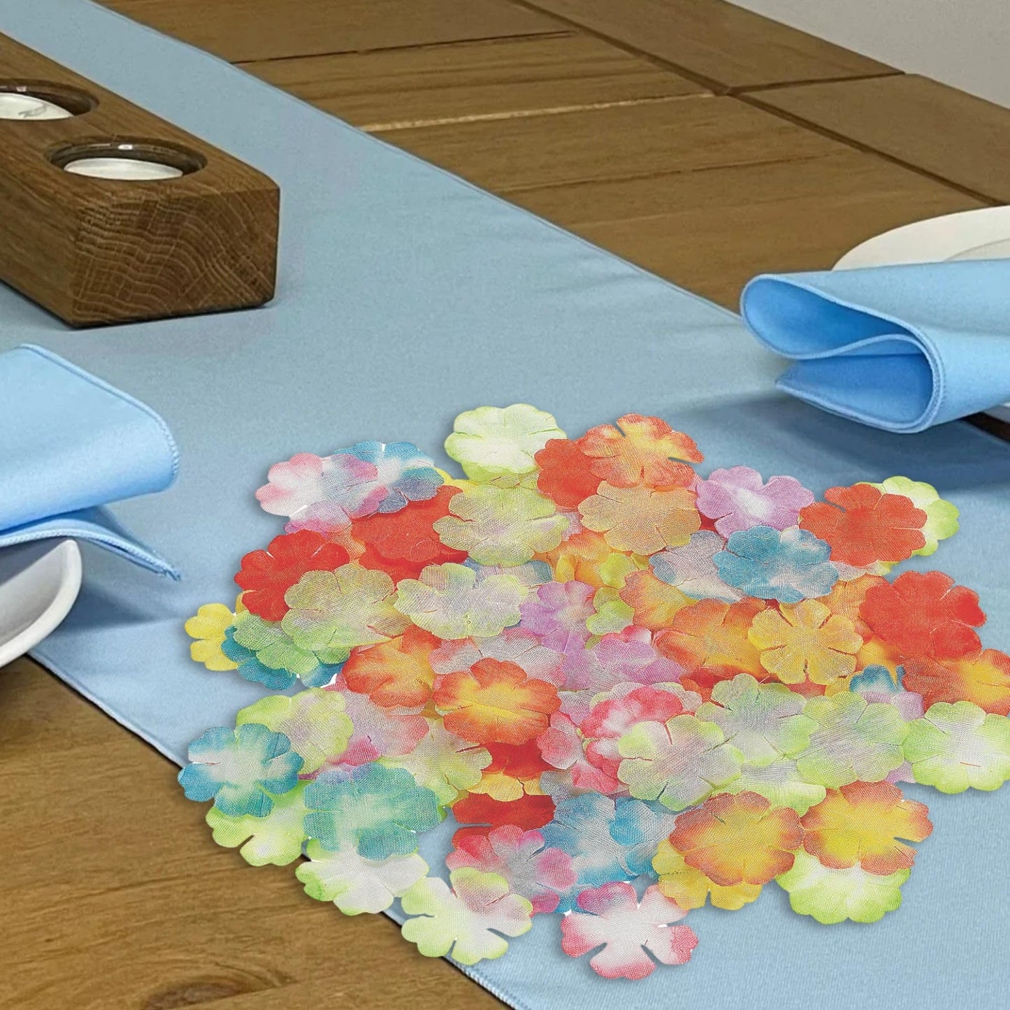 Fun Express Tropical Flower Petals 1000 Pieces - Hibiscus Flowers Artificial Rose for Hawaiian Party Decorations | Luau Party Supplies & Beach Theme Decor | Vase Fillers for Summer Celebrations