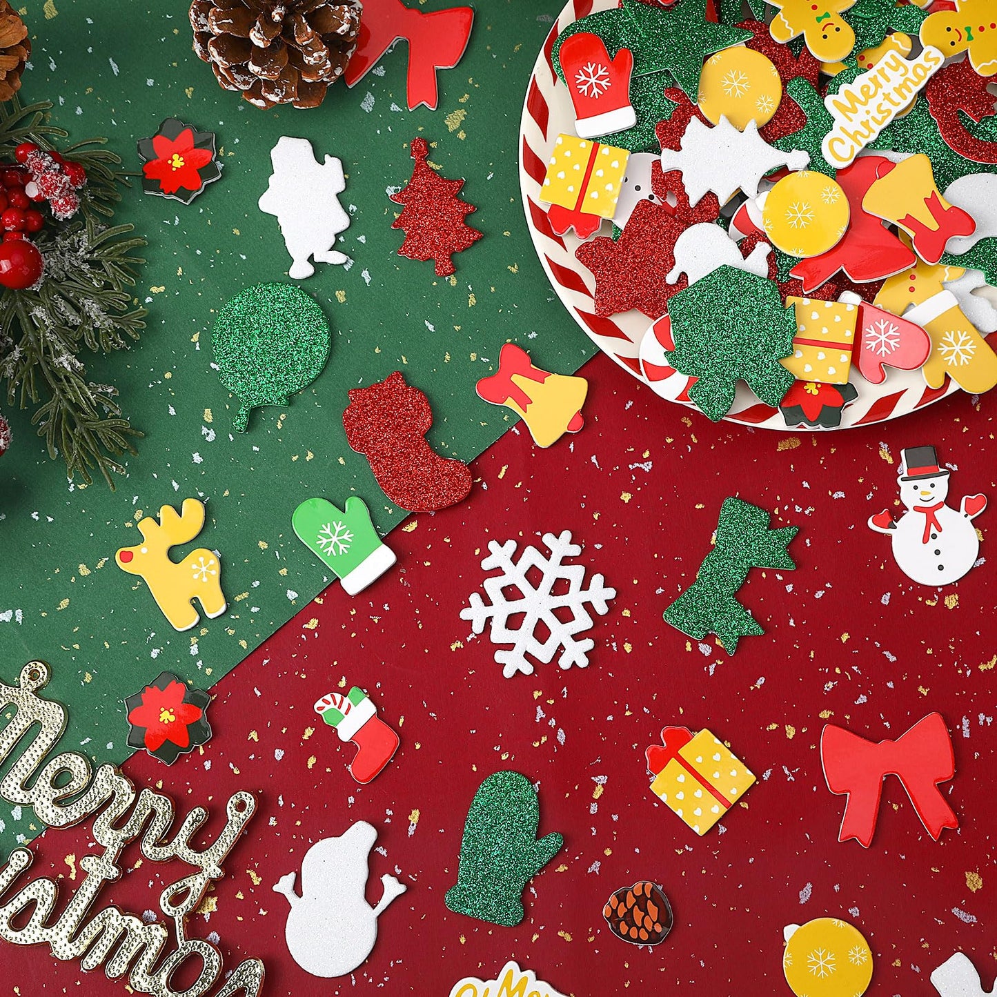 SEPGLITTER Christmas Foam Stickers, 600Pcs Christmas Glitter Santa Claus Snowman Elk Snowflake Self-Adhesive Foam Stickers for Kids Winter Christmas Party Favors DIY Crafts Decorations