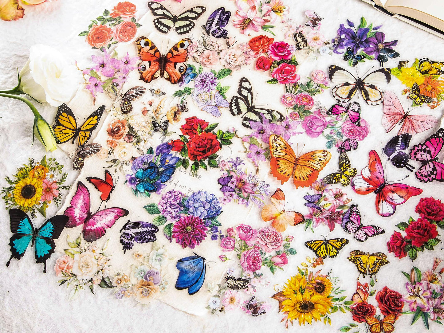 Knaid 300 Pieces Assorted Butterfly and Flower Stickers, Transparent Butterflies Floral Resin Decals Aesthetic Journaling Scrapbook Stickers for Card Making Bullet Junk Journal Planner Craft Supplies