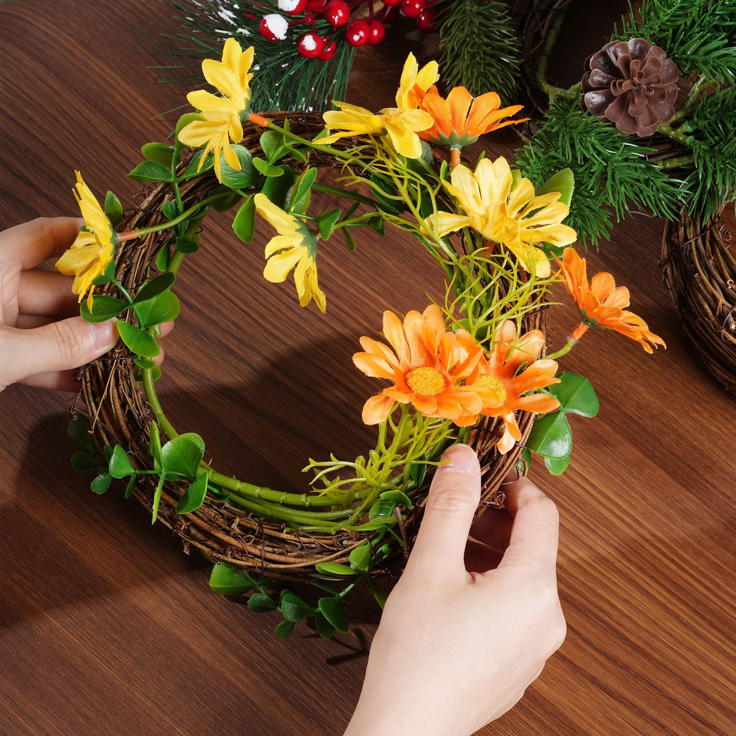 Grapevine Wreath Set, Marrywindix 4 Pieces Natural Vine Branch Wreath Christmas DIY Rattan Wreath Garland for Christmas Holiday Craft Wedding Decor (10 in.)
