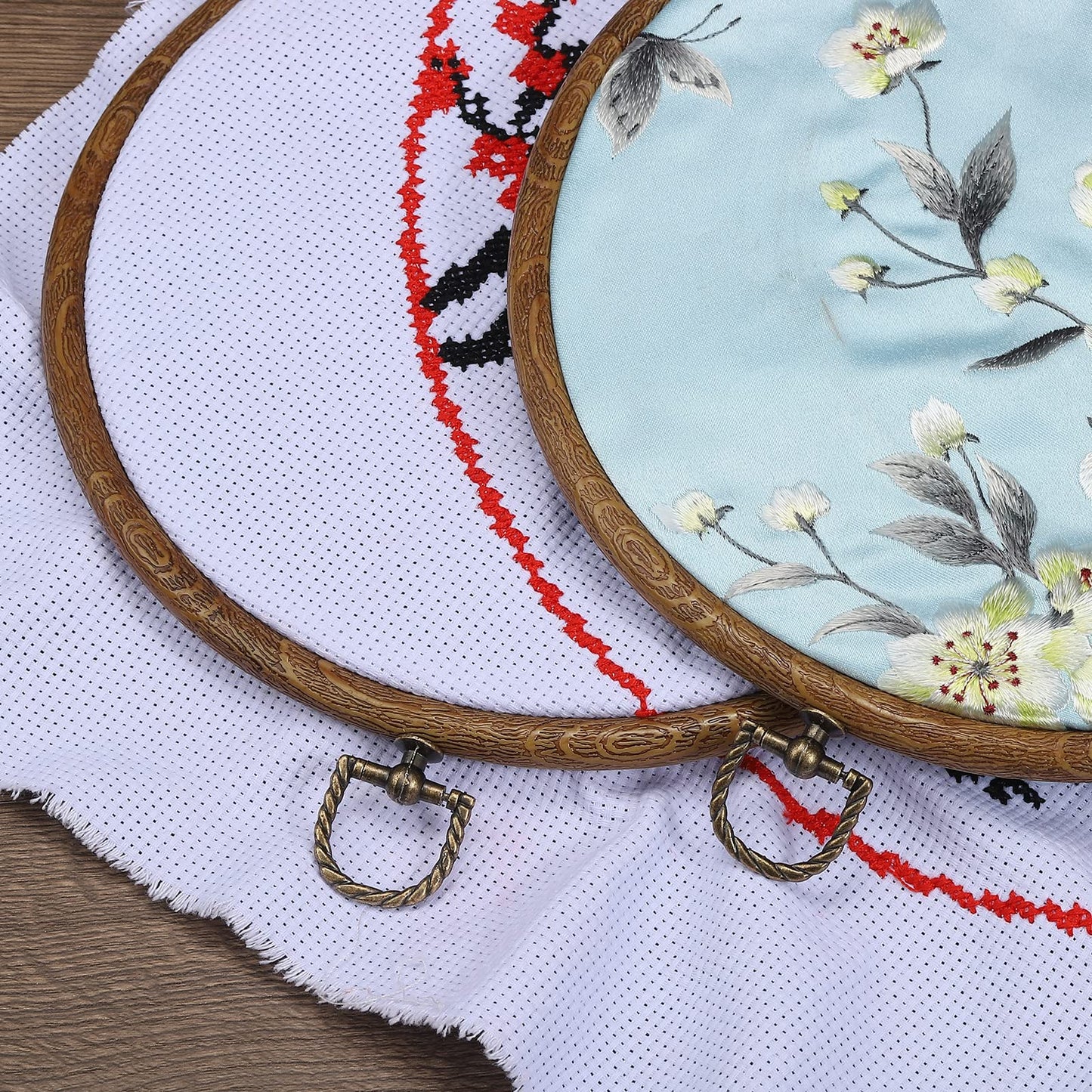 PATIKIL 5 Pieces 8 Inch Embroidery Hoops Frame Round Imitated Wood Circle Cross Stitch Hoop Ring for Embroidery Art Craft Handy Sewing Decoration