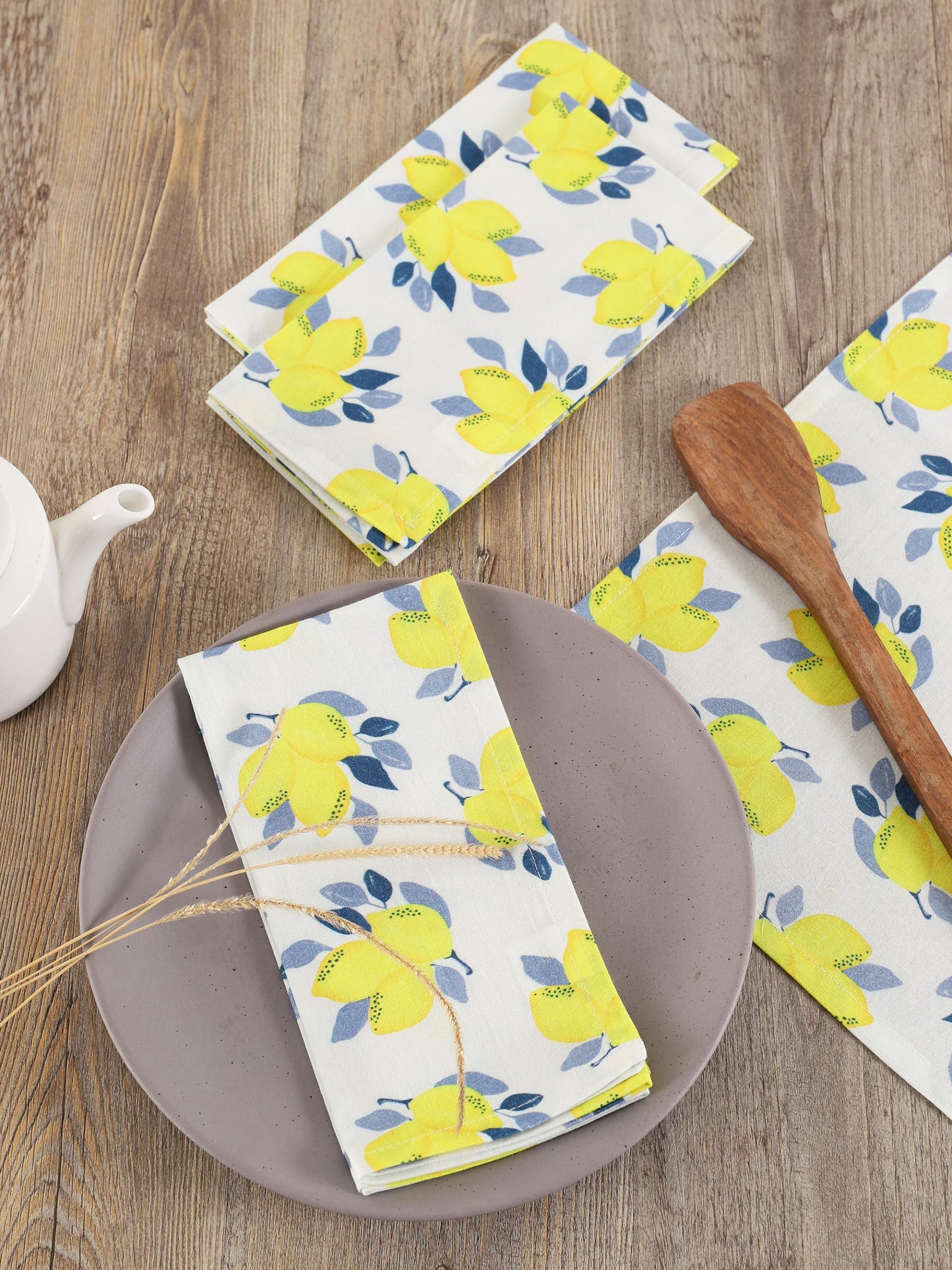 TARAN LIVING Printed Cotton Cloth Napkins Fall Dinner Napkin Set Reusable Machine Washable Fabric for Gifting, House Party Events, Home Decor, Craft - 18"x18" - Set of 4 - Lemon Print